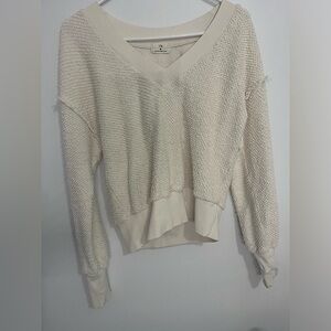 T. la pullover sweater